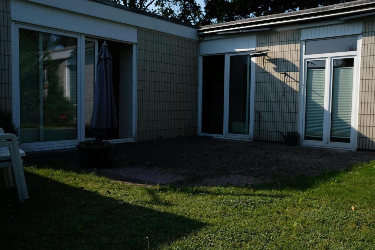 Ruhiges Haus Mit Privatem Garten Halstenbek Esterno foto